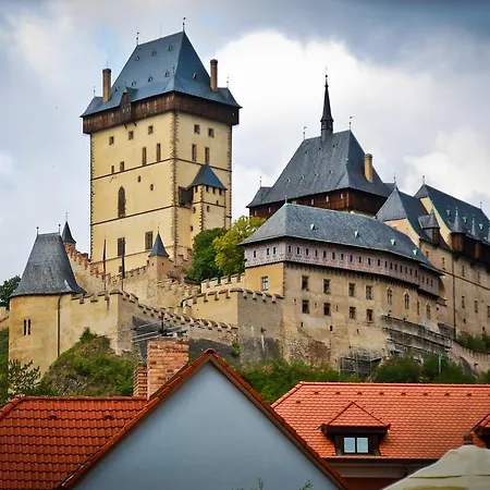 Penzion Karlstejn 게스트하우스